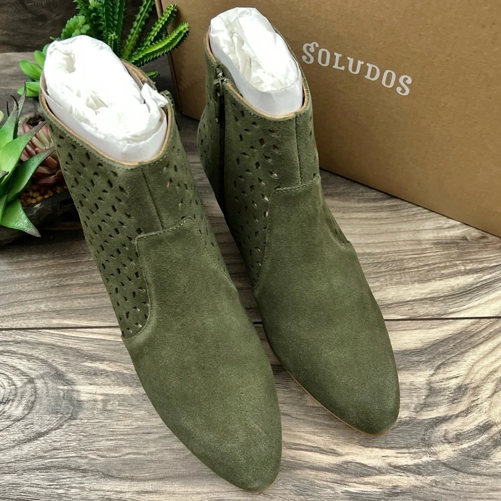 NIB Soludos Lola Perforated Pointed Toe Heeled Ankle Bootie Boots Olive Suede 8M - Picture 2 of 14
